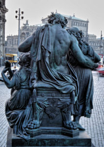 Johannes Schilling, bildhauer - Vier Tageszeiten Abend (The evening) Statuengruppe am nördlichen Aufgang der Brühlschen Terrasse in Dresden, Bronze casts replaced the four original sandstone figures since 1908